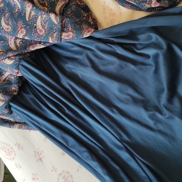 DR2 Blue Paisley Midi Dress - Picture 9 of 10